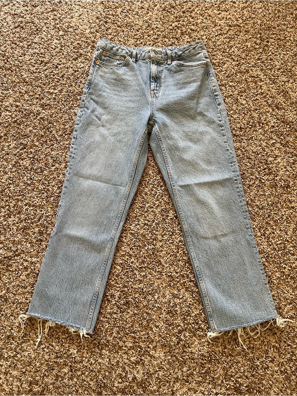 Topshop High Rise Straight Leg Jeans Size 30 Light Wash Raw Hem Frayed Denim - Picture 1 of 6